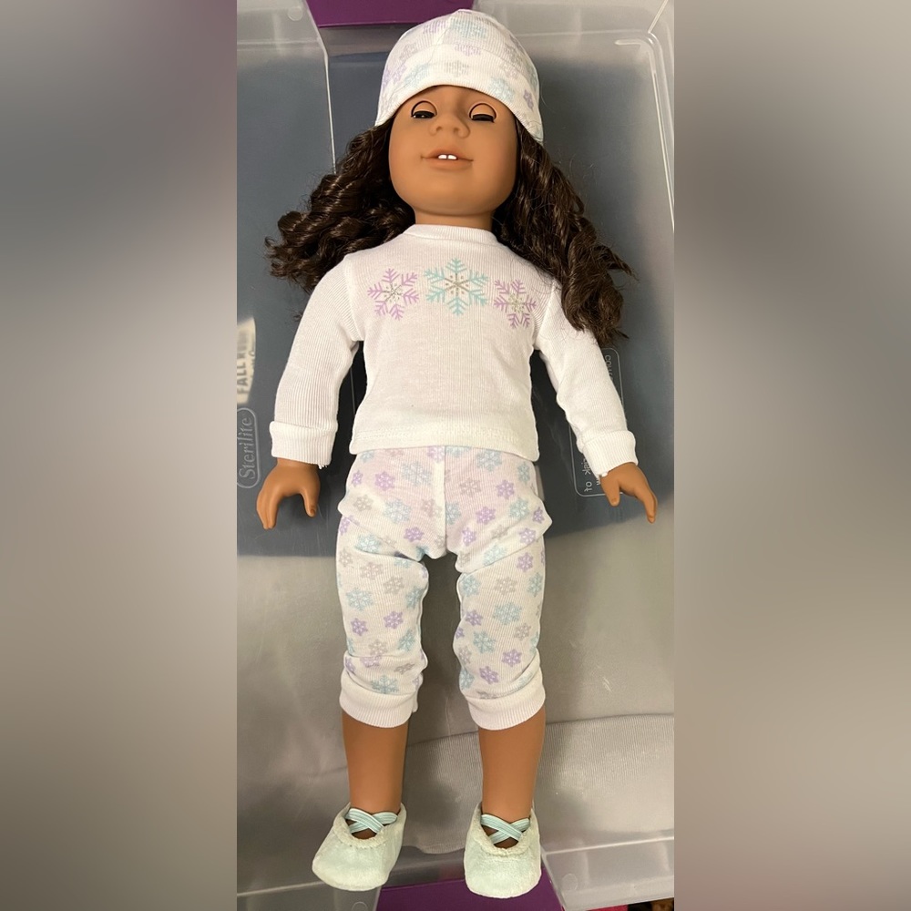 AMERICAN GIRL DOLL RETIRED